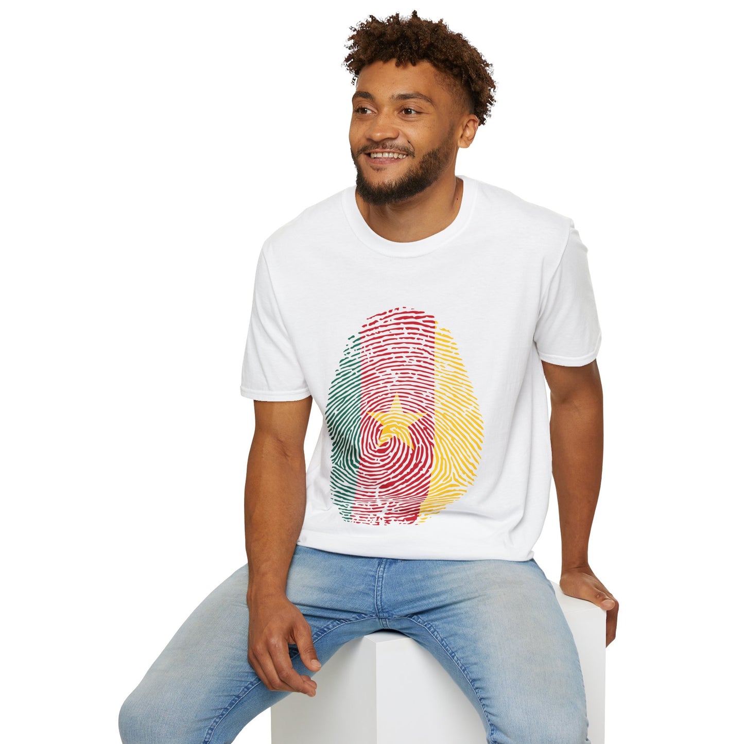CAMEROON Fingerprint flag Soccer World Cup Fan T-Shirt (MEN)