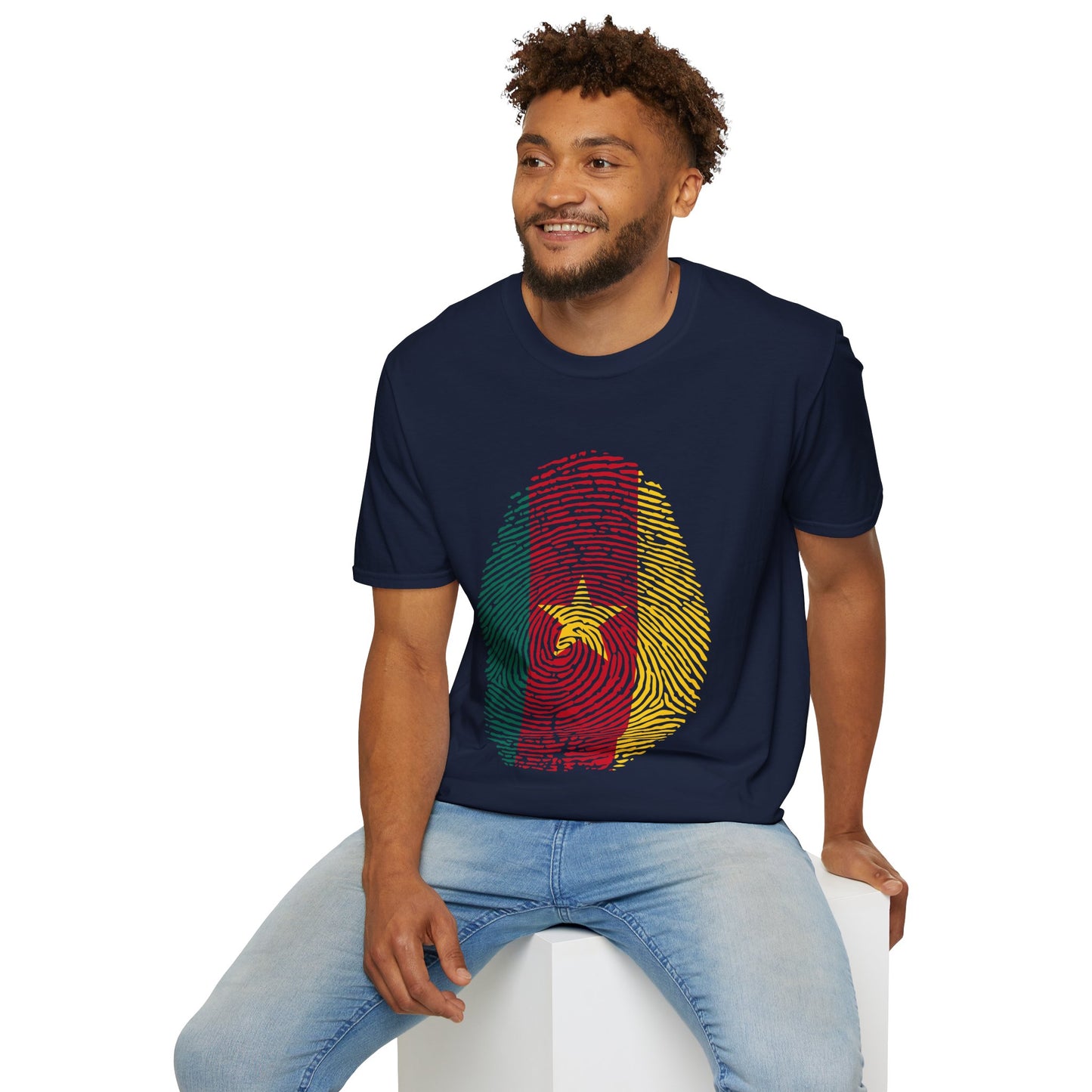 CAMEROON Fingerprint flag Soccer World Cup Fan T-Shirt (MEN)